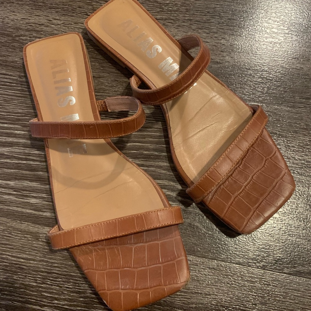 Alias Mae Croc Sandals